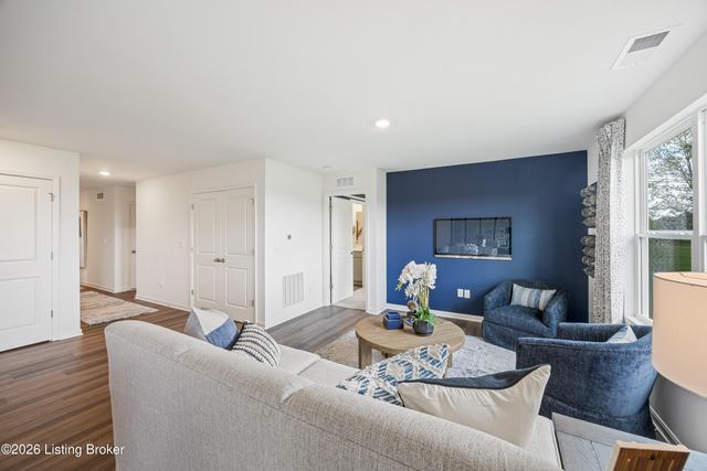 594 Zelcova Dr, Eminence, KY 40019