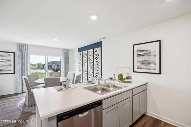 594 Zelcova Dr, Eminence, KY 40019