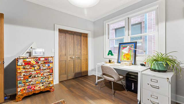 820 W Buckingham Place 1, Chicago, IL 60657