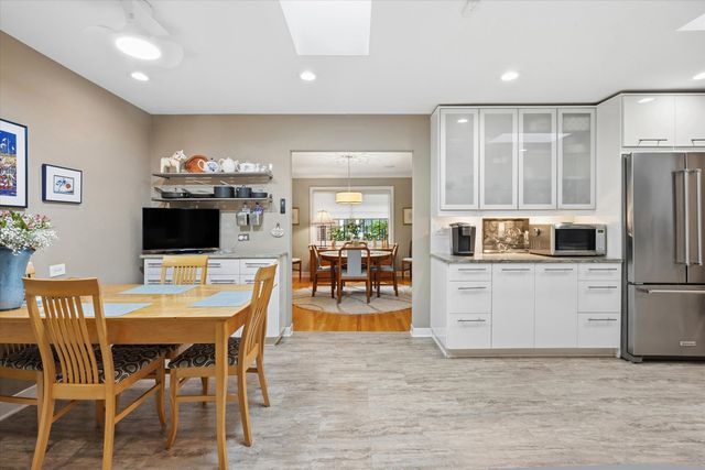 1005 S Brainard Avenue, La Grange, IL 60525