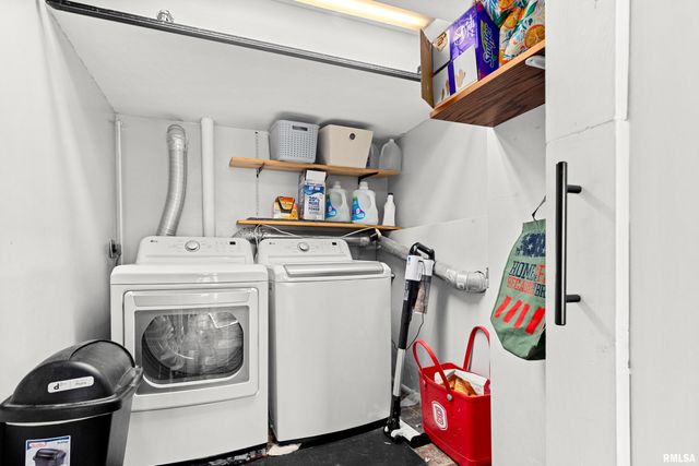 6812 N KIMBERLY Drive, Peoria, IL 61614