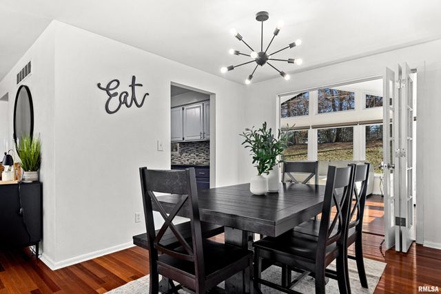 6812 N KIMBERLY Drive, Peoria, IL 61614