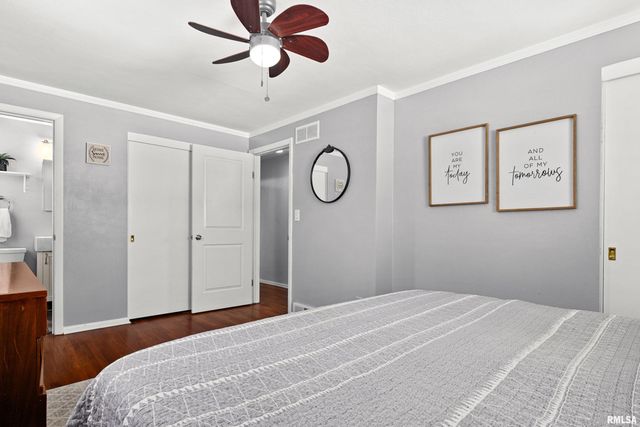 6812 N KIMBERLY Drive, Peoria, IL 61614