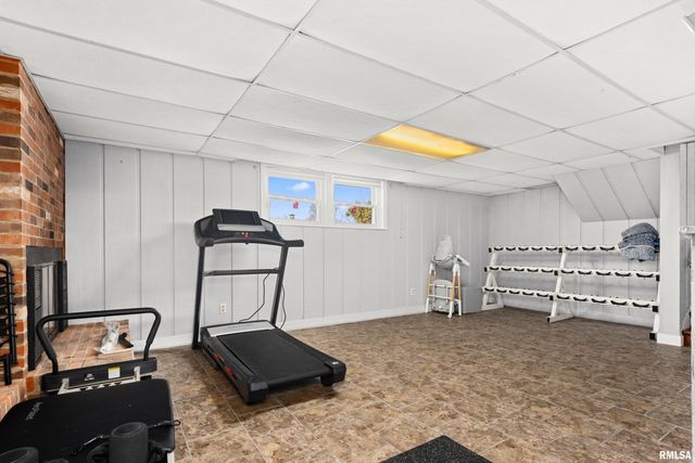 6812 N KIMBERLY Drive, Peoria, IL 61614