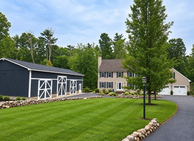 108 Spruce St, Middleboro, MA 02346