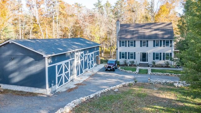 108 Spruce St, Middleboro, MA 02346