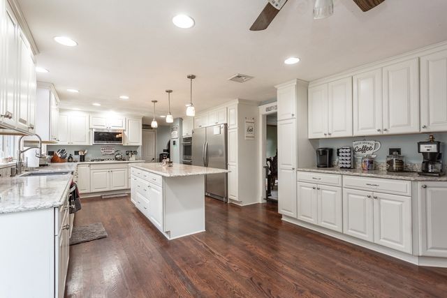 108 Spruce St, Middleboro, MA 02346