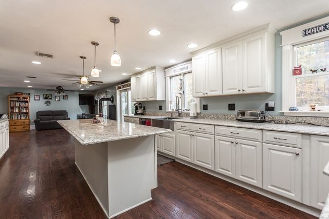 108 Spruce St, Middleboro, MA 02346