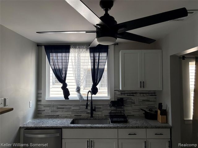 17178 Roselawn Street, Detroit, MI 48221