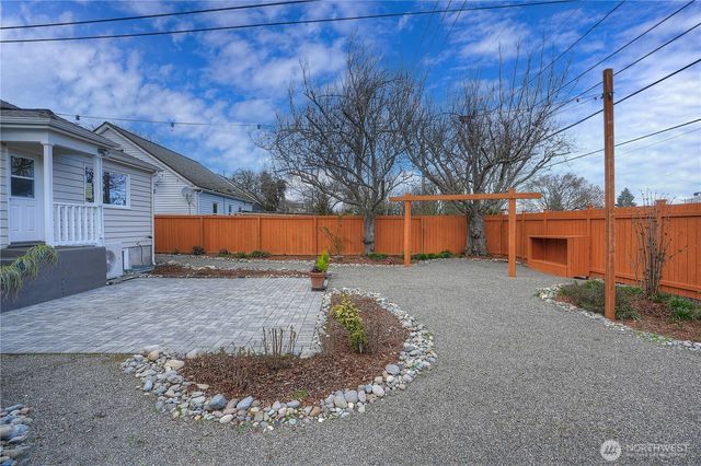 1901 N Union Avenue, Tacoma, WA 98406