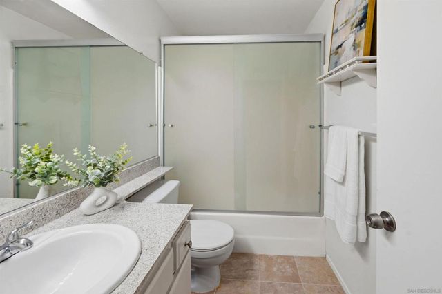 4170 Porte De Palmas 20, San Diego, CA 92122