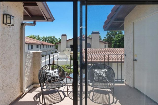 4170 Porte De Palmas 20, San Diego, CA 92122