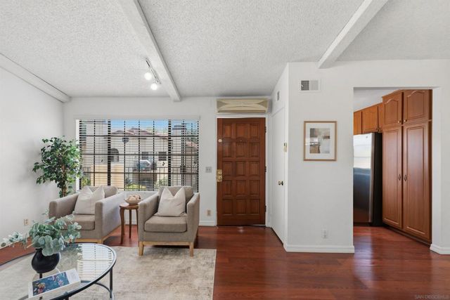 4170 Porte De Palmas 20, San Diego, CA 92122