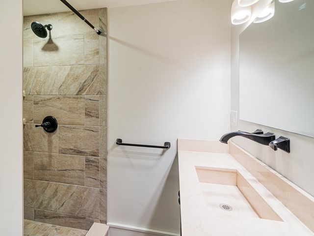 115 Oakley Rd. 115, Belmont, MA 02478