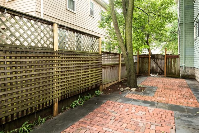 115 Oakley Rd. 115, Belmont, MA 02478