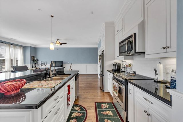 2802 Morrison Street 206, Houston, TX 77009