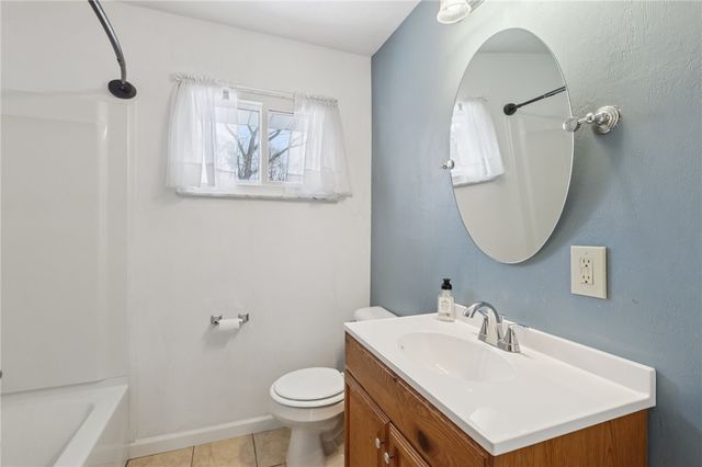 2785 Hastings Dr, Lower Burrell, PA 15068