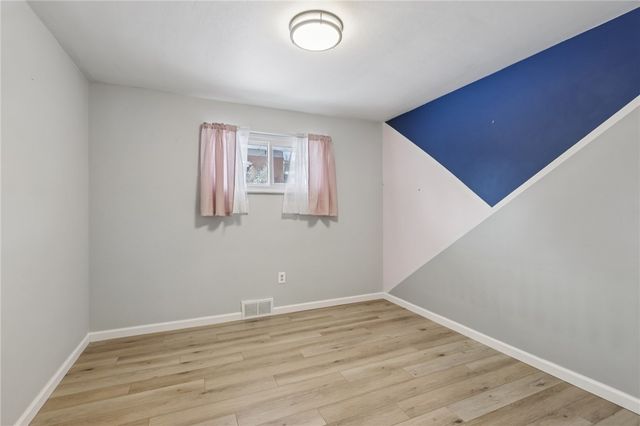 2785 Hastings Dr, Lower Burrell, PA 15068