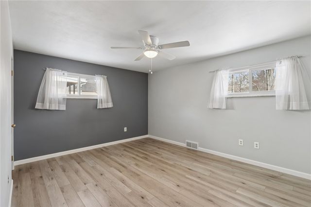 2785 Hastings Dr, Lower Burrell, PA 15068