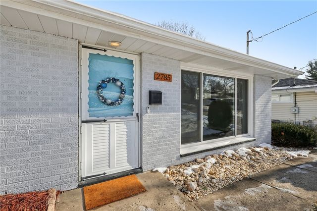 2785 Hastings Dr, Lower Burrell, PA 15068