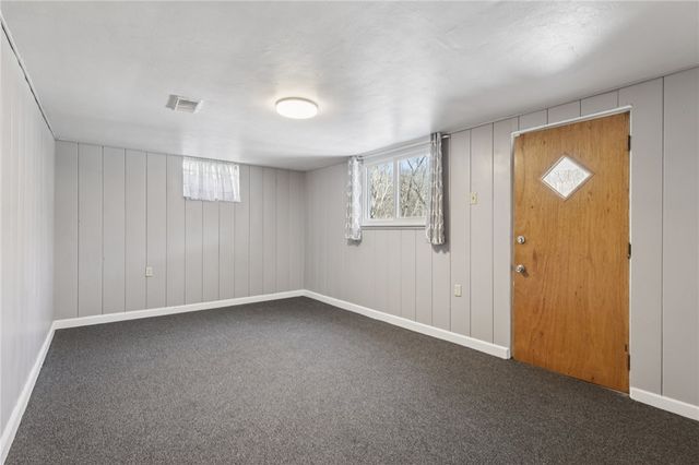 2785 Hastings Dr, Lower Burrell, PA 15068