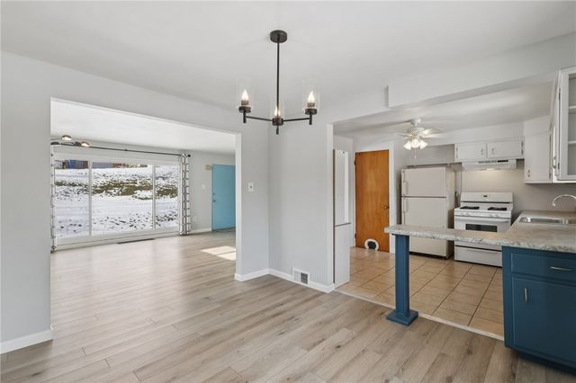 2785 Hastings Dr, Lower Burrell, PA 15068