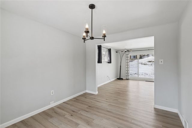 2785 Hastings Dr, Lower Burrell, PA 15068