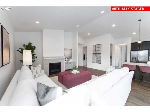 16525 Se Pacific Crest Trail Pl 757, Happy Valley, OR 97086