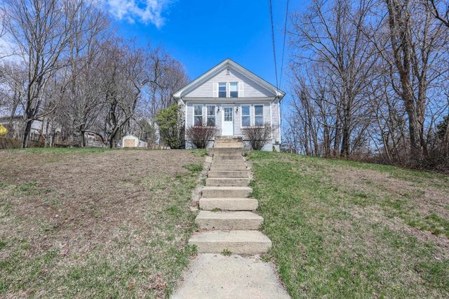 32 Turnpike Street, Pembroke, NH 03275