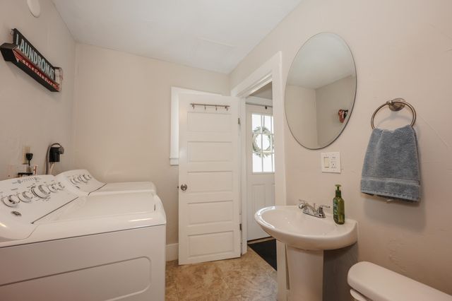 32 Turnpike Street, Pembroke, NH 03275