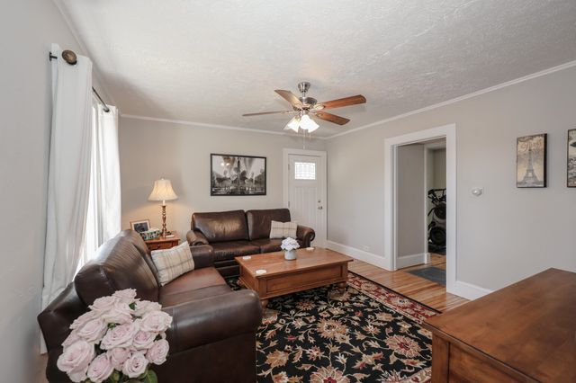 32 Turnpike Street, Pembroke, NH 03275