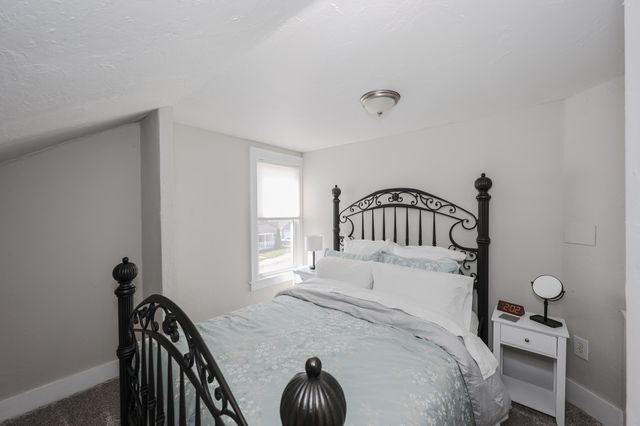 32 Turnpike Street, Pembroke, NH 03275