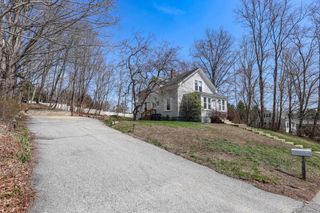 32 Turnpike Street, Pembroke, NH 03275