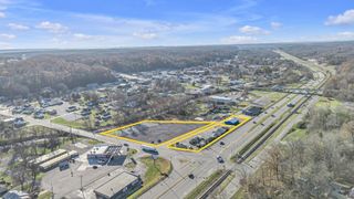 216 E Commerce St, Waverly, TN 37185