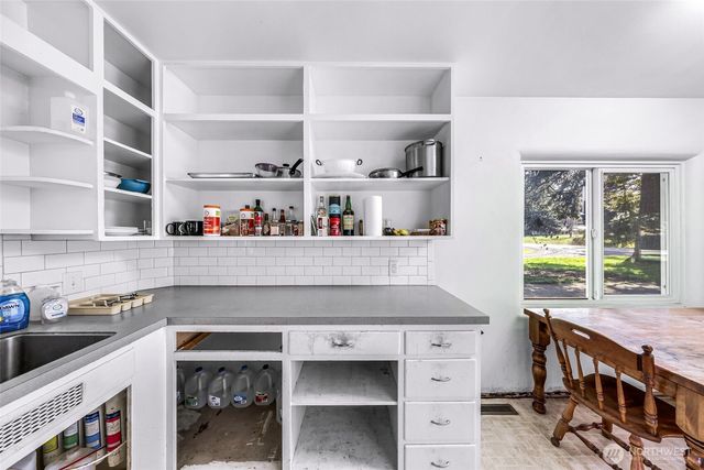 7440 N Enterprise Road, Ferndale, WA 98248