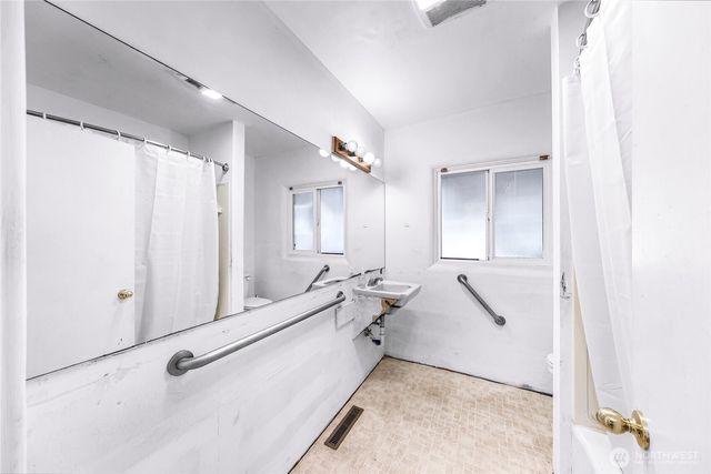 7440 N Enterprise Road, Ferndale, WA 98248