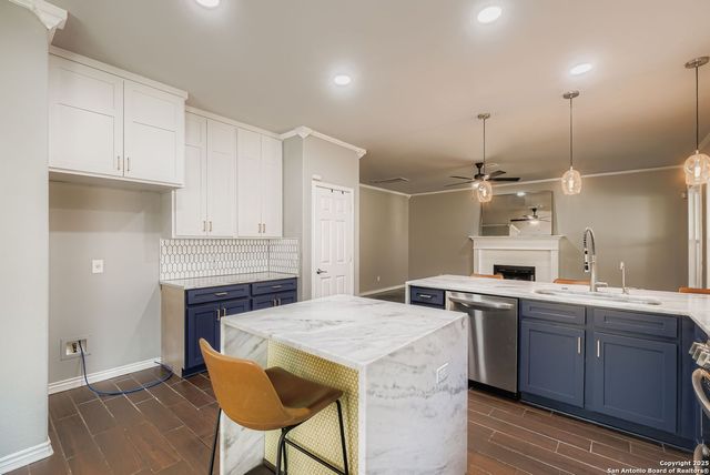 2159 Redwoods Crest, San Antonio, TX 78232