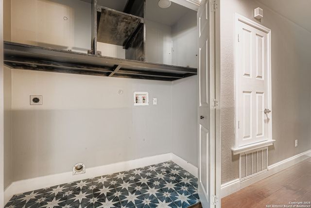 2159 Redwoods Crest, San Antonio, TX 78232