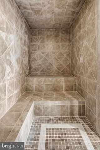 11846 CHAPEL RD, Clifton, VA 20124