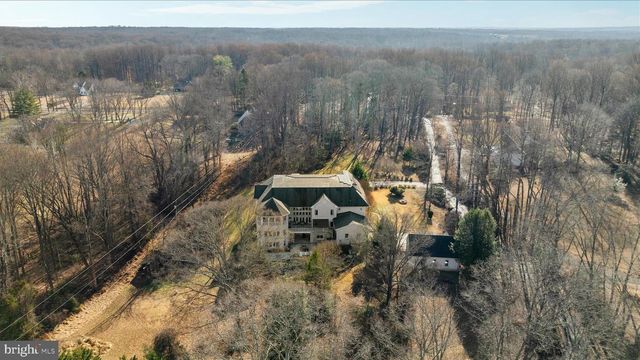 11846 CHAPEL RD, Clifton, VA 20124