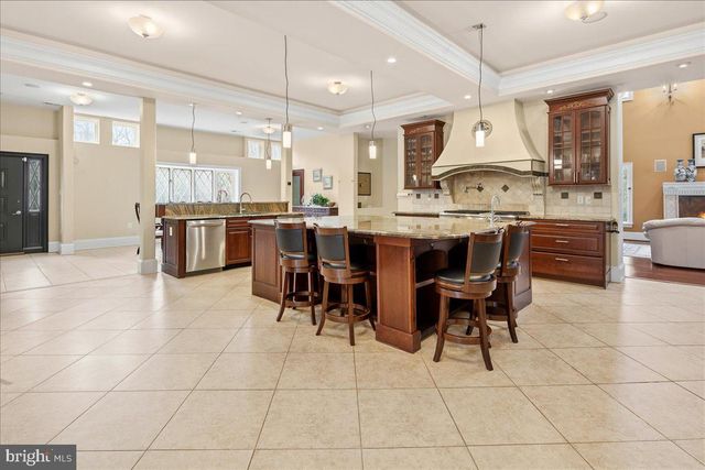 11846 CHAPEL RD, Clifton, VA 20124