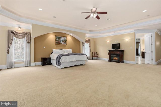 11846 CHAPEL RD, Clifton, VA 20124