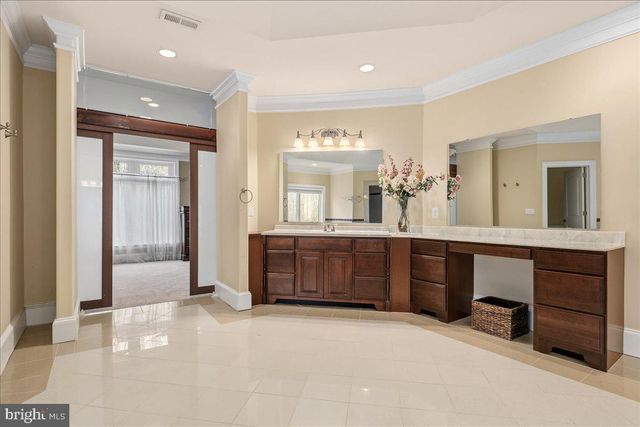 11846 CHAPEL RD, Clifton, VA 20124