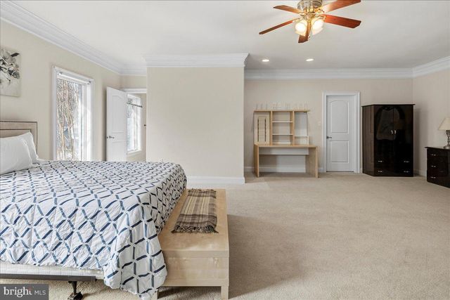 11846 CHAPEL RD, Clifton, VA 20124