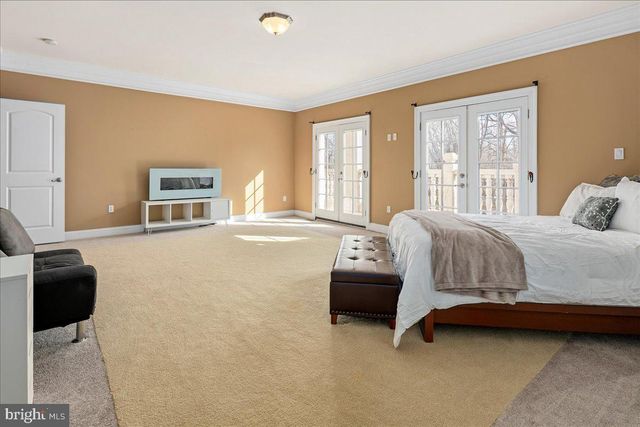 11846 CHAPEL RD, Clifton, VA 20124