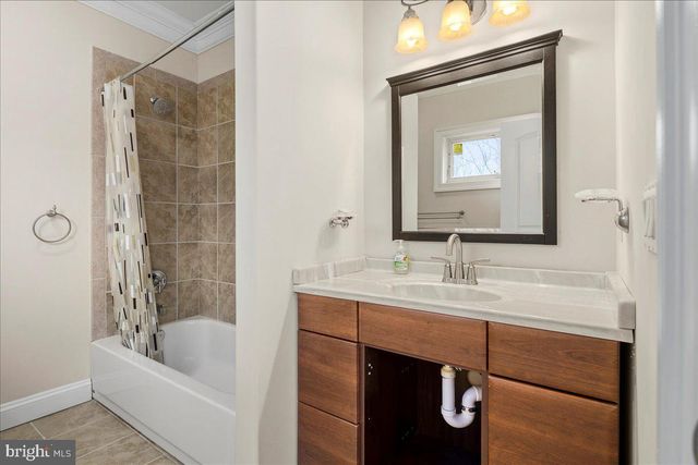 11846 CHAPEL RD, Clifton, VA 20124