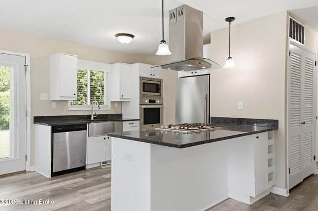 3120 Doreen Way, Louisville, KY 40220