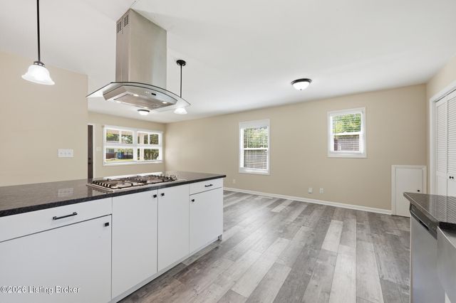 3120 Doreen Way, Louisville, KY 40220