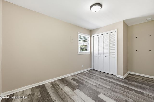 3120 Doreen Way, Louisville, KY 40220