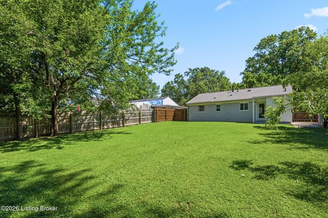 3120 Doreen Way, Louisville, KY 40220